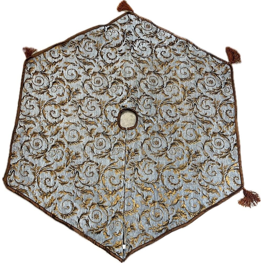 Christmas Eve By Santa’s Best‎ Blue brown embroidered Tree Skirt Tassels polygon